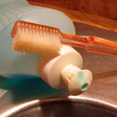Toothbrush & dish detergent